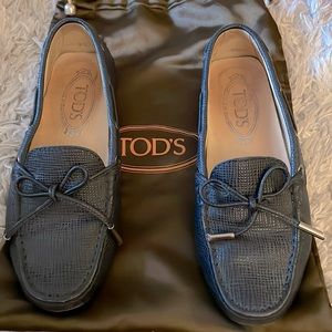 Tods womens driving moccasin